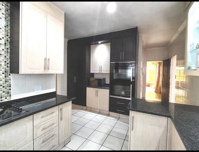 4 BEDROOM HOUSE FOR SALE IN RANDHART